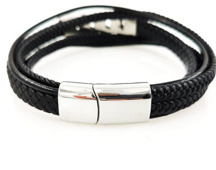 Stoere leren armband met 5 stroken en edelstaal sluiting en element.