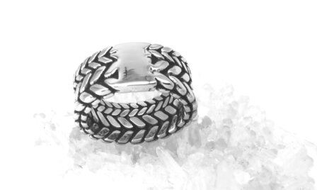 Tough - stainless steel Double ring - double braided - design - motif. 