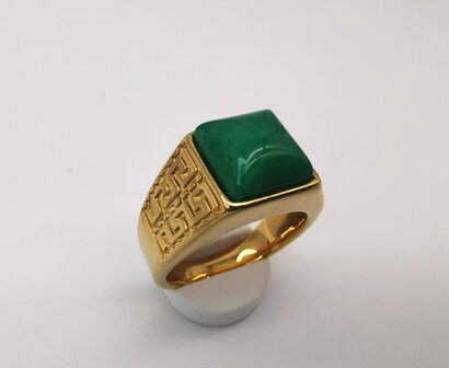 Edelstahl-Edelstein-Gr&uuml;ner Jade-goldfarbener griechischer Design-Ring. Vierkantringe mit Schutzstein