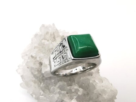 Edelstahl-Edelstein-gr&uuml;ne Jade silberfarbene quadratische Ringe im griechischen Design mit Schutzstein.