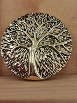 Magneet, broche, rond, Tree of life (levensboom) , goudkleurig voor omslagdoek, sjaal en vest te sluiten.