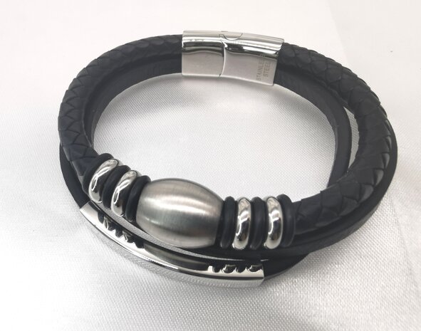 Zwarte leren 3 delig armband met rvs design.