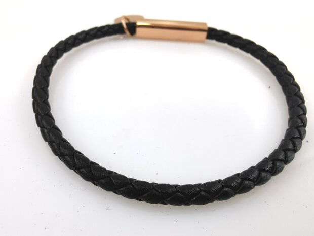 Heren Armband 4mm zwart leer met rosé kleur edelstaal sluiting, Lengte 22 cm