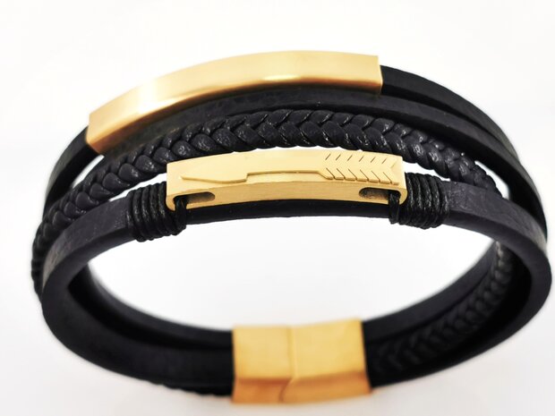 Lederarmband Herren Schwarz, vier Streifen aus Leder und Goldelementen.