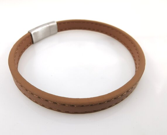 Stijlvolle, Beige Leren Herenarmband: Stoer en Eigentijds.