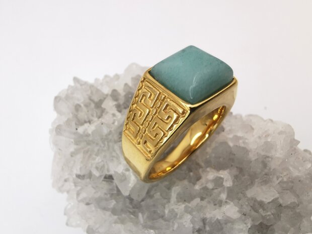 Edelstahl-Edelstein-Grüner Calcit-goldfarbener griechischer Design-Ring. Vierkantringe mit Schutzstein