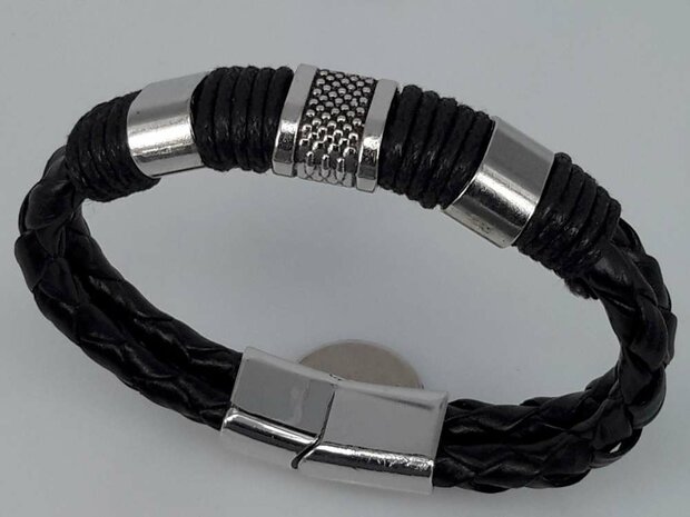 Lederarmband schwarz, Metallakzenten, Einsteckverschluss