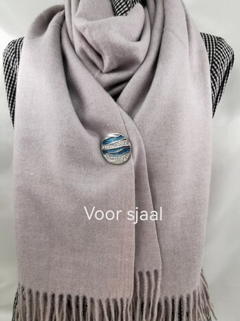 Magneet, broche, rond, blauw streep met strass steentjes, Zilverkleurig voor omslagdoek, sjaal en vest te sluiten.